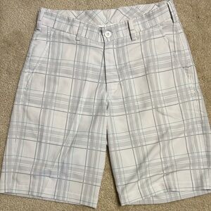 Snake Eyes Dry-18 Men's White Plaid Flat Front Golf Shorts